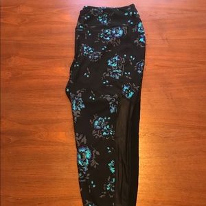 Torrid size 4 workout leggings